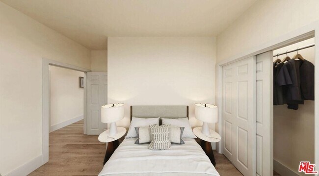 Building Photo - 2901 Raymond Ave