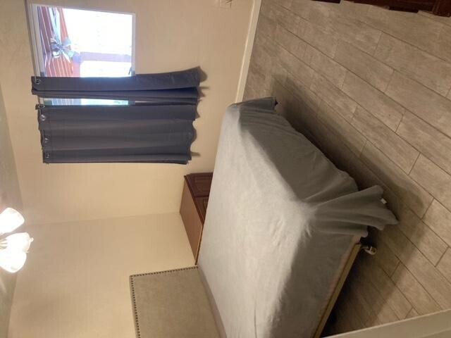 Building Photo - 2011 N Van Ness Ave