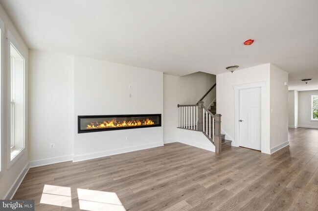 Building Photo - 356 Evermore Ln