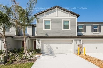 Building Photo - 2889 Coach Manors Way