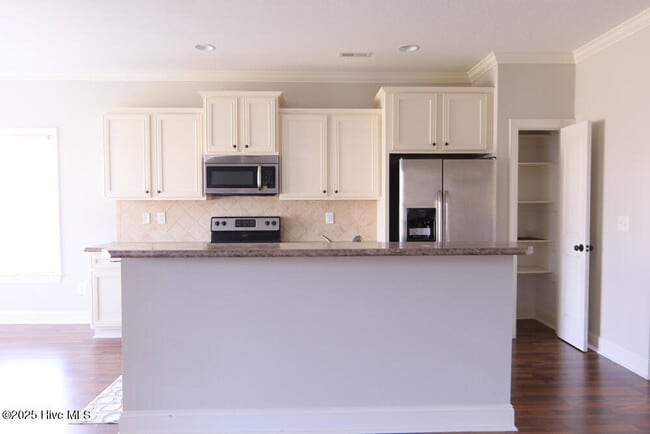Building Photo - 1904 Leighton Dr