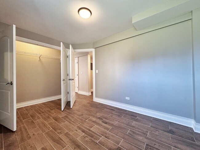 Building Photo - 517 S Campbell Ave