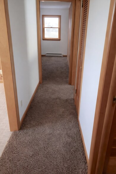 Hallway - 27 Gardenia Dr