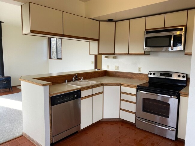 Building Photo - Ward Apartments LLC