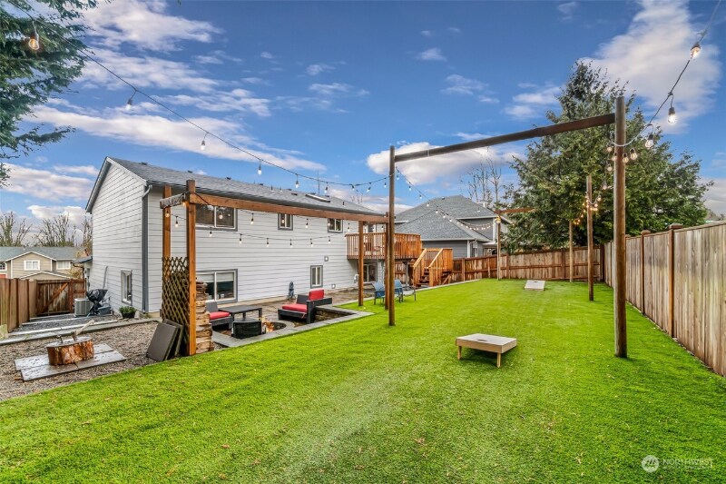 Building Photo - 1423 85th Dr NE