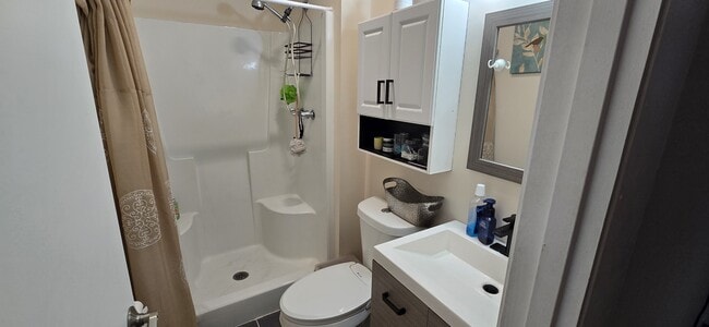 Building Photo - 1261 Eaglewood Dr