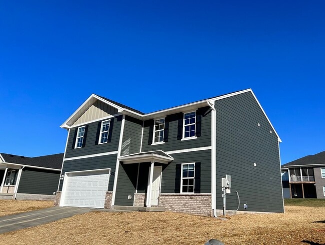 Building Photo - New & Improved Price!