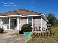 Building Photo - Dashing Duplex near Downtown Pensacola!