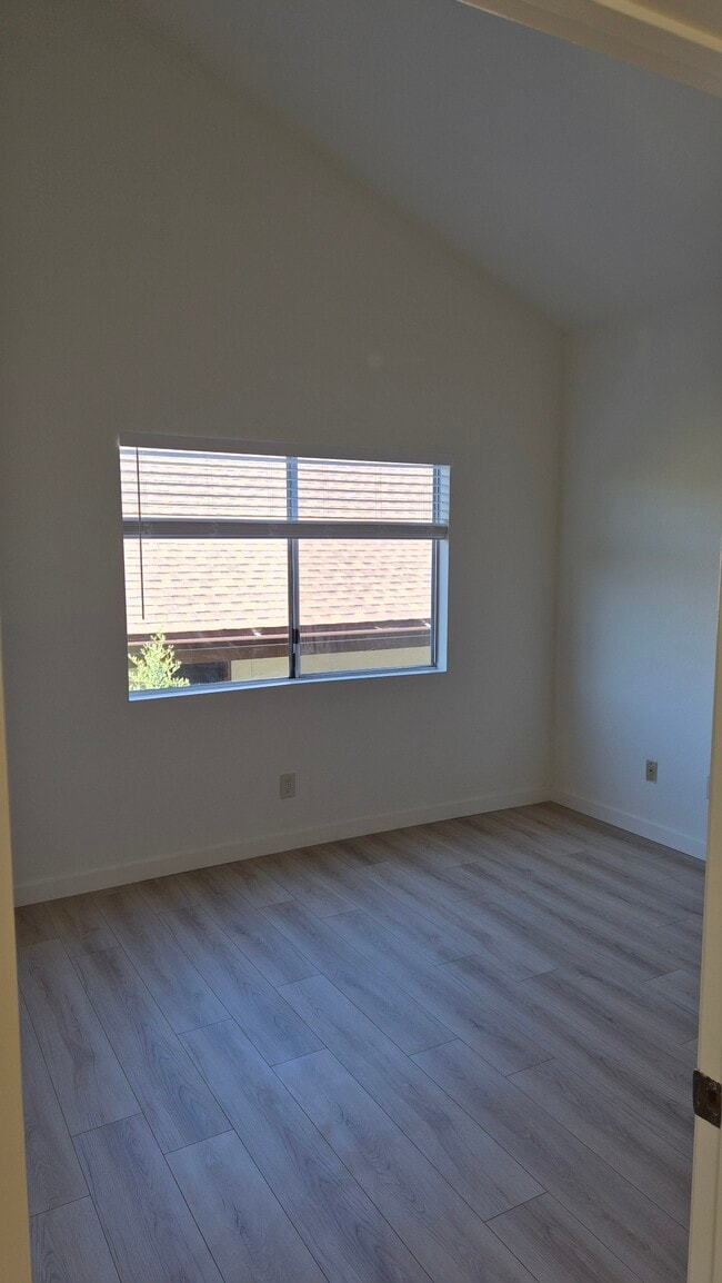 Bedroom 2 - 15810 Normandie Ave