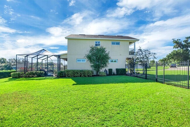 Building Photo - 2610 Grace Manor