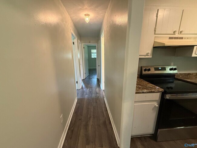 Building Photo - 5020 Ortega Cir NW