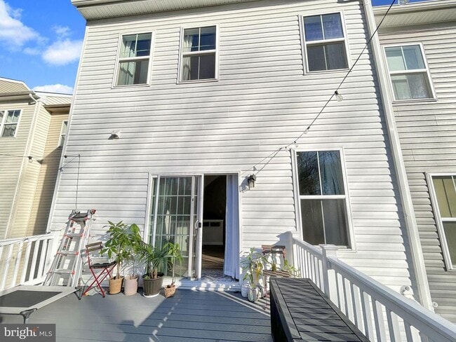 Building Photo - 13266 Dowdens Ridge Dr