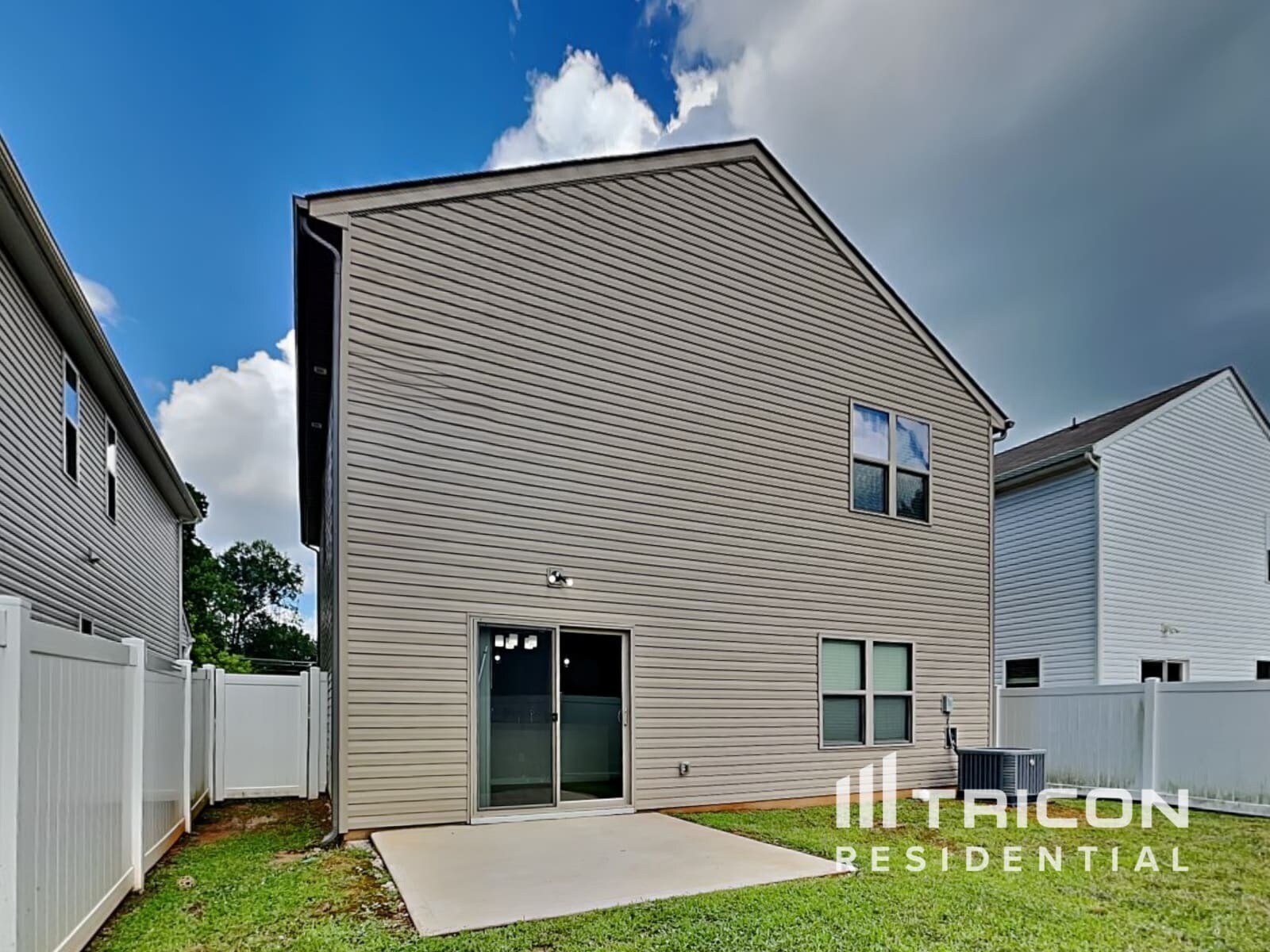 Building Photo - 130 Spring Knoll Dr