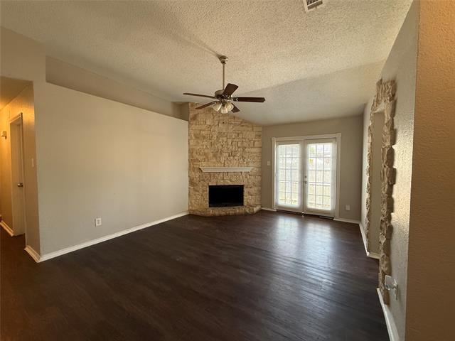 Building Photo - 10206 Shayna Dr
