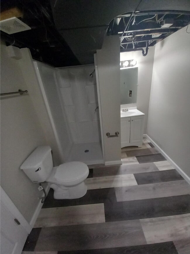 Building Photo - Charming Webster Groves Home with Classic Character and Modern Comforts