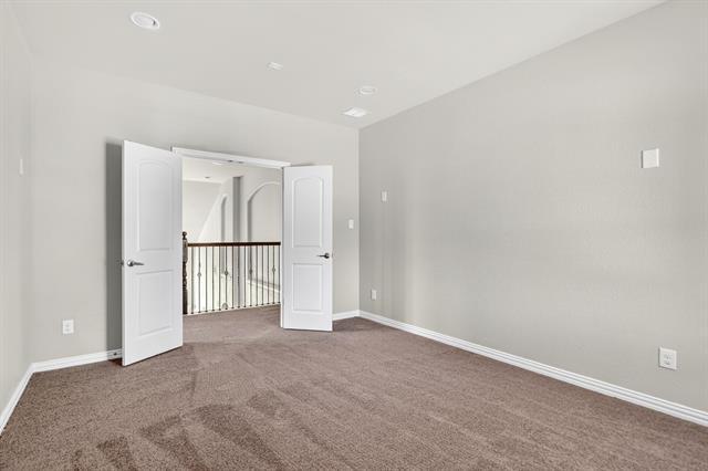 Building Photo - 1012 Summer Ln