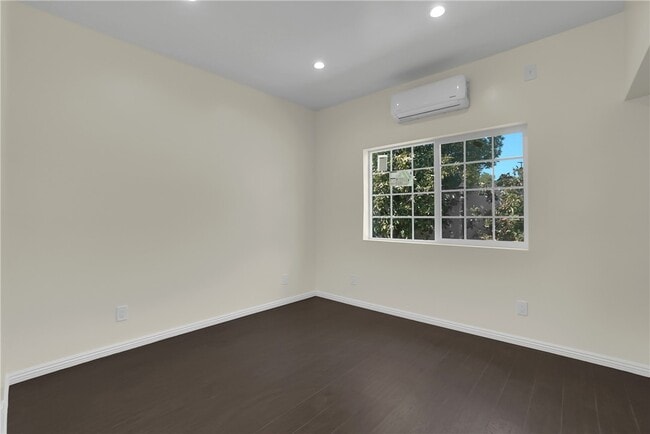 Building Photo - 23393 Schoolcraft St