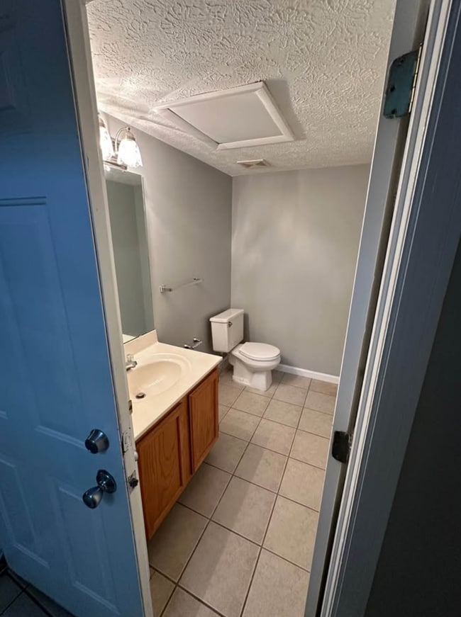 Building Photo - 1124 Kims St