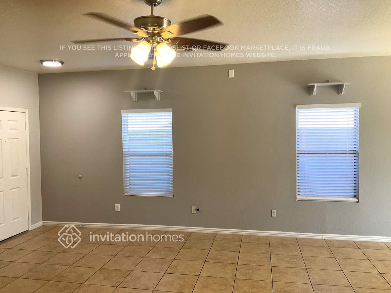 Building Photo - 10429 E Abilene Ave