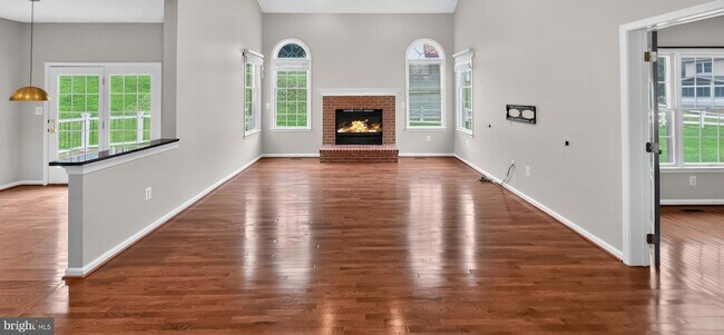 Building Photo - 6933 Sandy Creek Ct