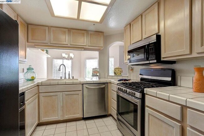 Building Photo - 21239 Gary Dr