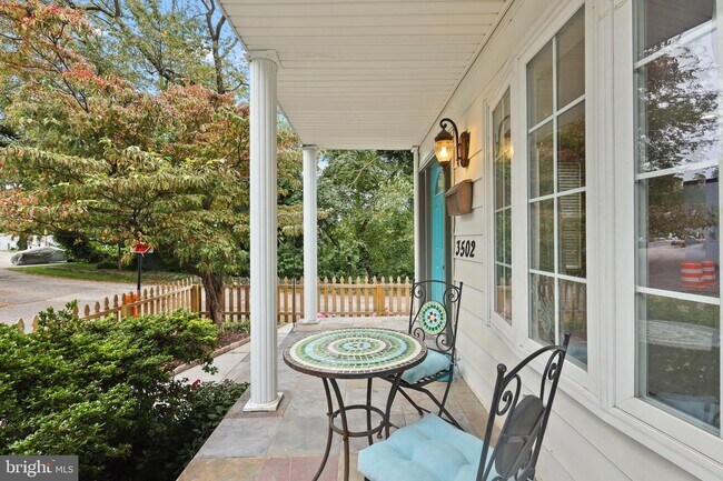 Building Photo - 3502 Buena Vista Ave