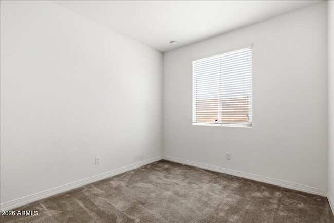 Building Photo - 8613 S 41st Glen