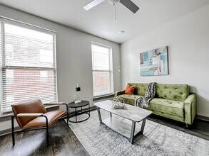 Building Photo - 111 E 4th St