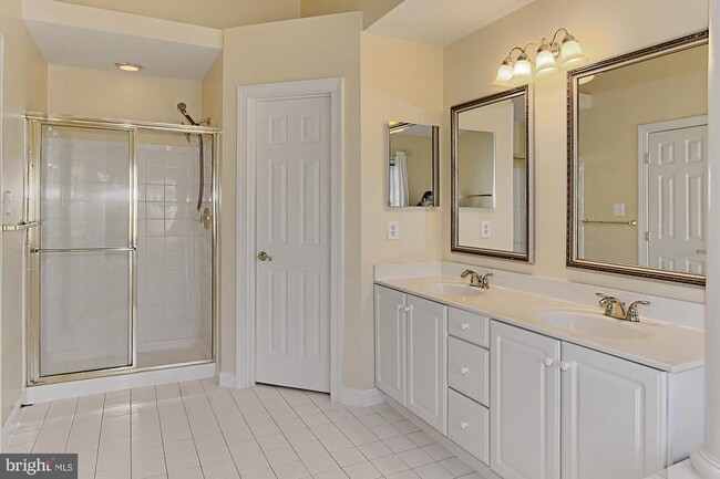 Building Photo - 1850 Brenthill Wy