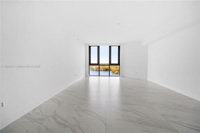 Building Photo - 17111 Biscayne Blvd