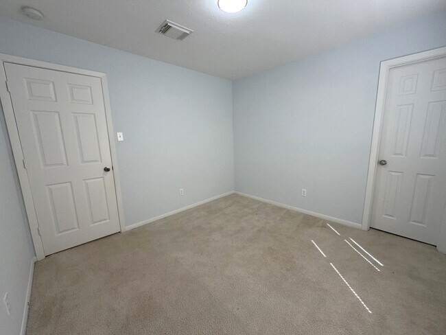 Building Photo - 6519 Gorton Dr