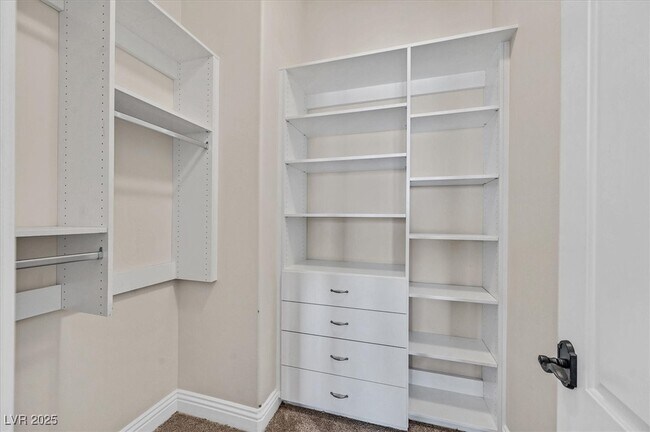 Building Photo - 5790 Aspen Falls Cir