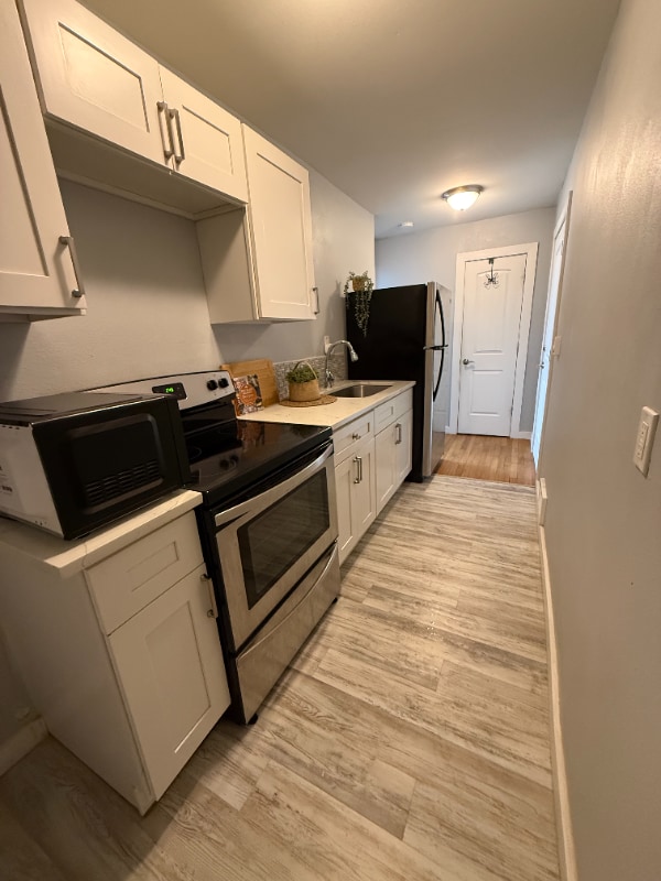 Building Photo - 1107 SW Coast Hwy