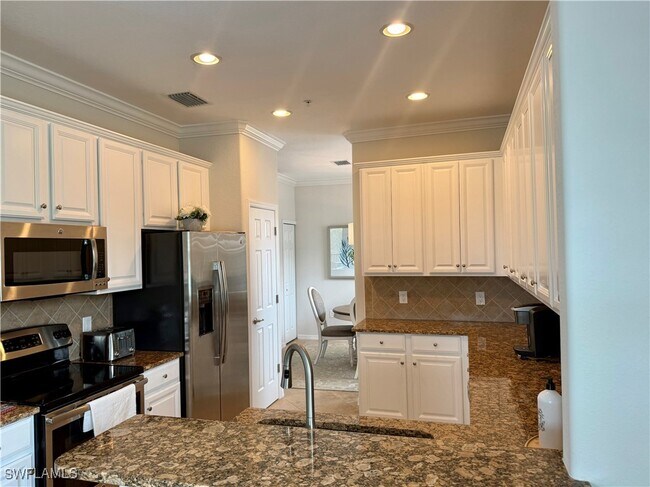 Building Photo - 9498 Napoli Ln