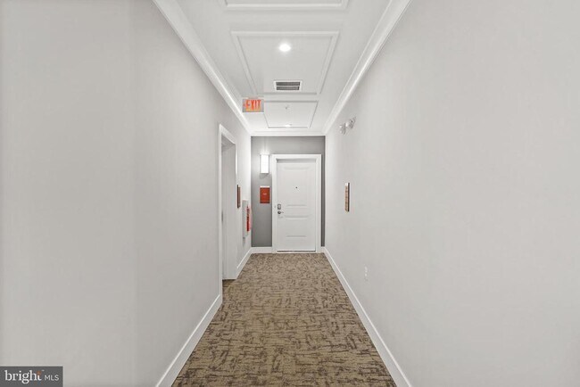 Building Photo - 1675 Bandit Loop