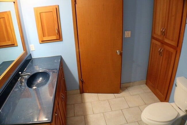 Building Photo - $2,200 | 4 Bedroom, 2 Bathroom House | No ...