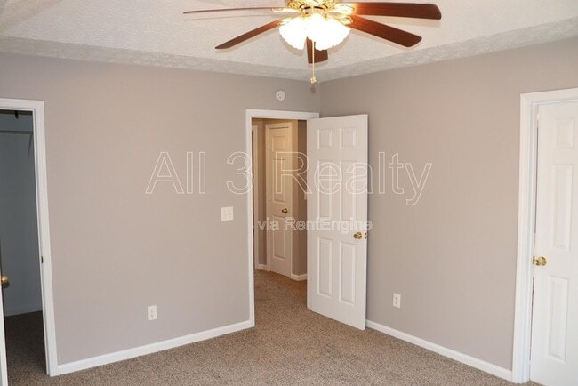 Building Photo - 508 Jarrett Ct