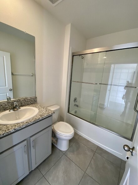 Building Photo - 33367 Apricot Tree Ct