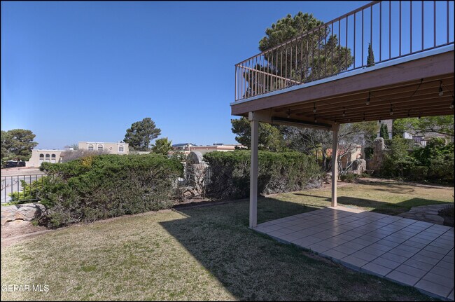 Building Photo - 601 Firedale Ln