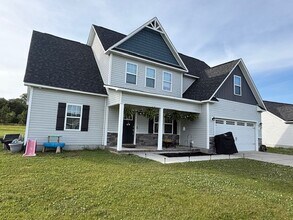 Building Photo - Rockford Forest Community