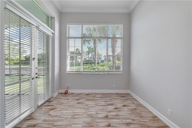 Building Photo - 10980 NW 78th Pl