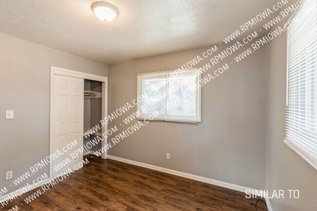 Building Photo - 3422 SW 8th St