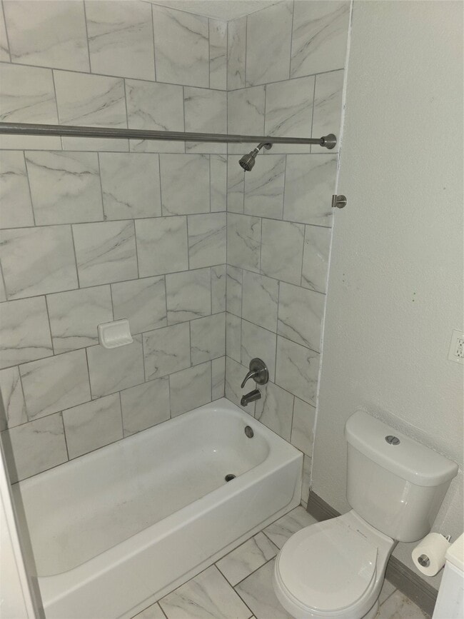 Building Photo - 3308 Sophie Ann Dr