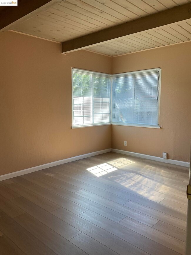Building Photo - 2712 Stamm Dr