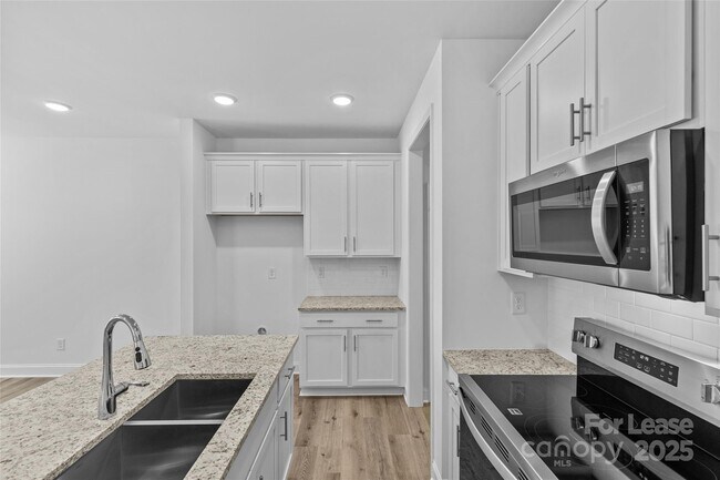 Building Photo - 4008 Crooked Spruce Ct