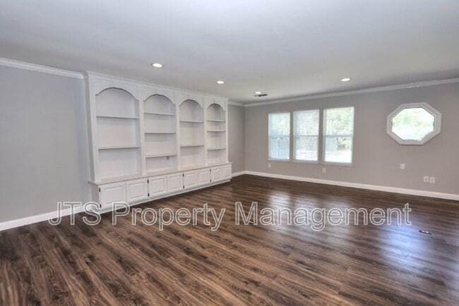Building Photo - 9221 Rock Canyon Way