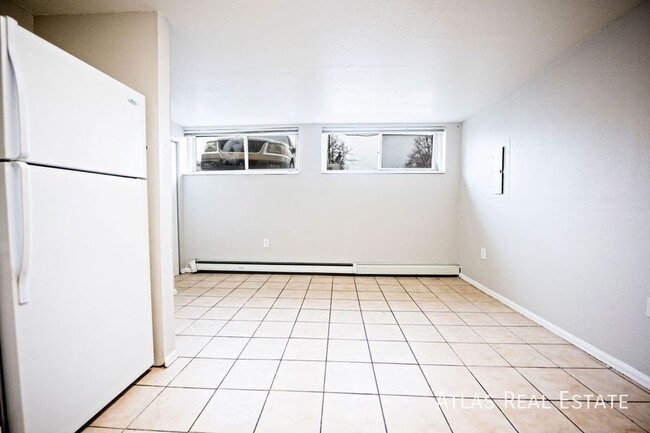 Building Photo - Great Affordable 2 Bed and 1 Bath! Brand N...