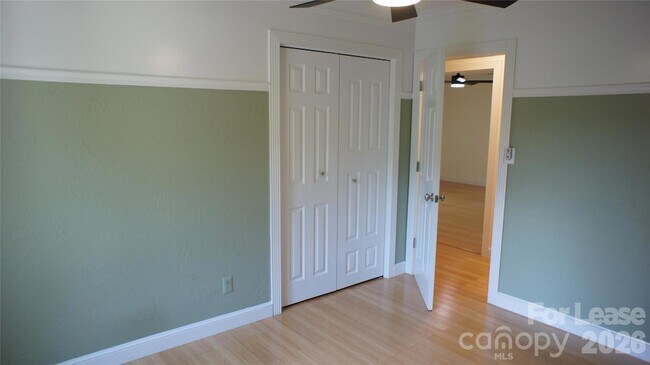Building Photo - 4400 Woods End Ln