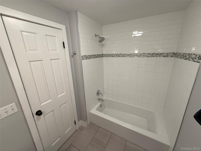 Building Photo - 120 Clinton Ave