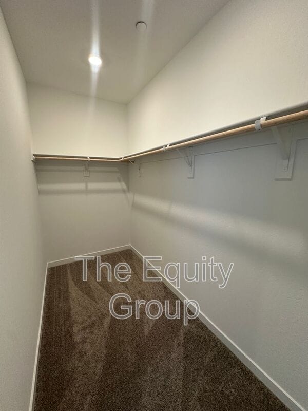 Building Photo - 2502 Cambridge Ct